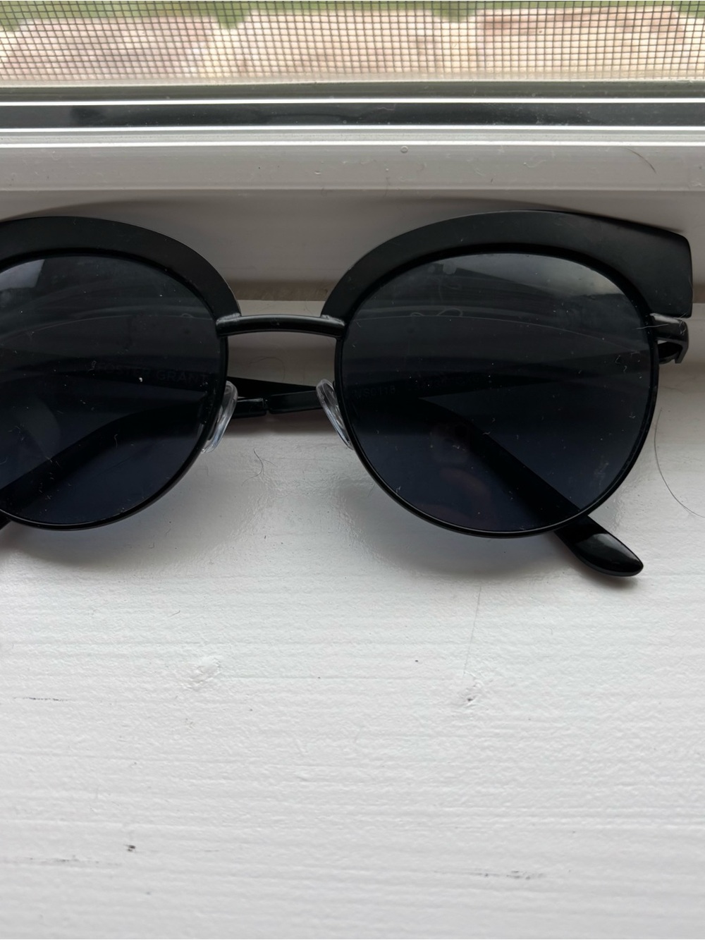 Classic Round Black Women's Sunglasses foster Grant semi rim cat eye